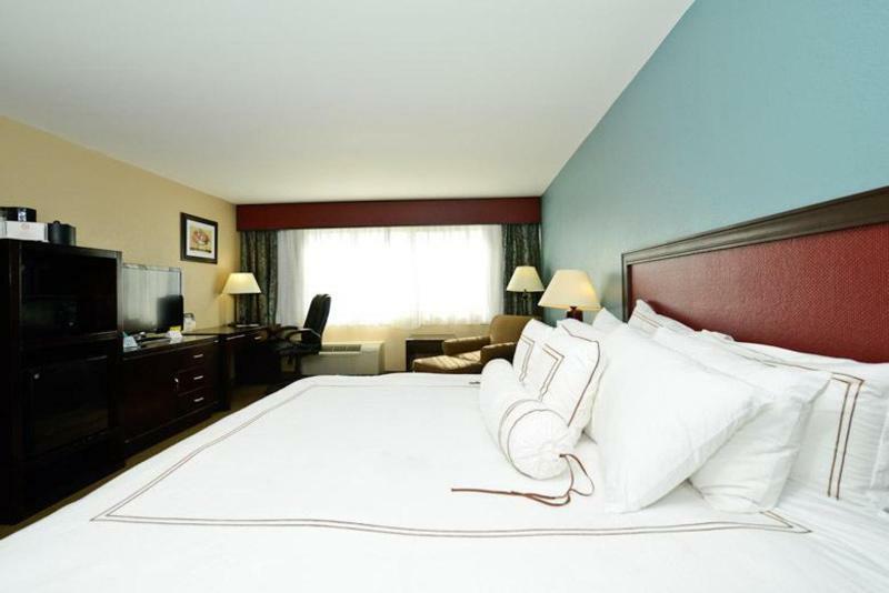 Causeway Bay Hotel Lansing Exterior foto