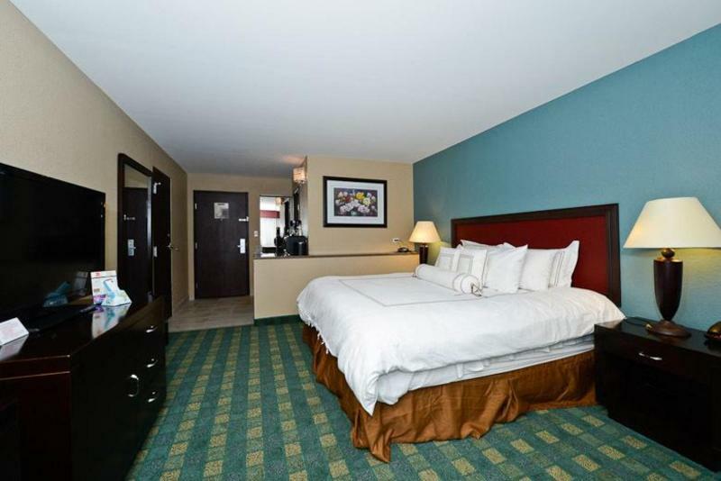 Causeway Bay Hotel Lansing Exterior foto